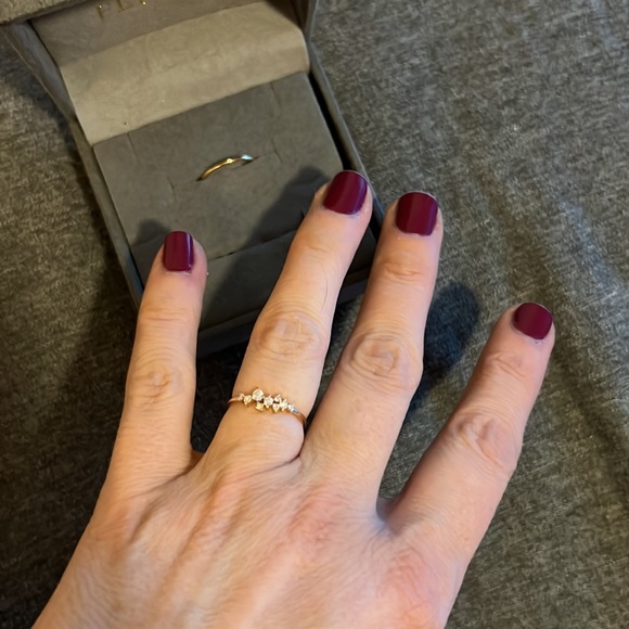 SOLD - Beautiful Galaxy diamond engagement ring & tiny wedding band - US 4.75 - Picture 4 of 5